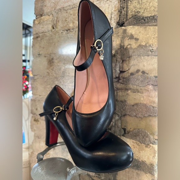 Cc Exclusives Shoes - Black Mary Jane Heels with Red Soles